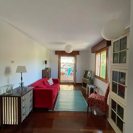Apartment El Jardin De Max, Centrico Con Jardin Privado Y Parking Comillas