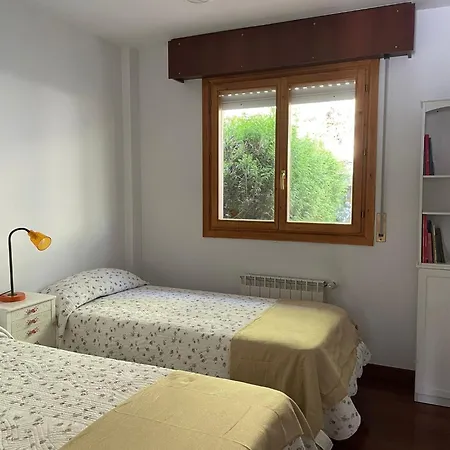 Apartment El Jardin De Max, Centrico Con Jardin Privado Y Parking